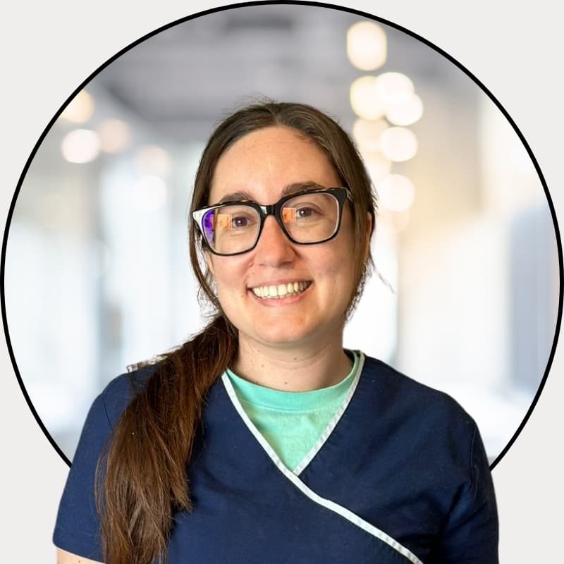 Dra. Daiana Perez – Cirugía y extracciones